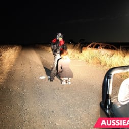 Lulu Reynolds in 'Aussie Ass' Clown Hunting With Lulu Reynolds (Thumbnail 70)